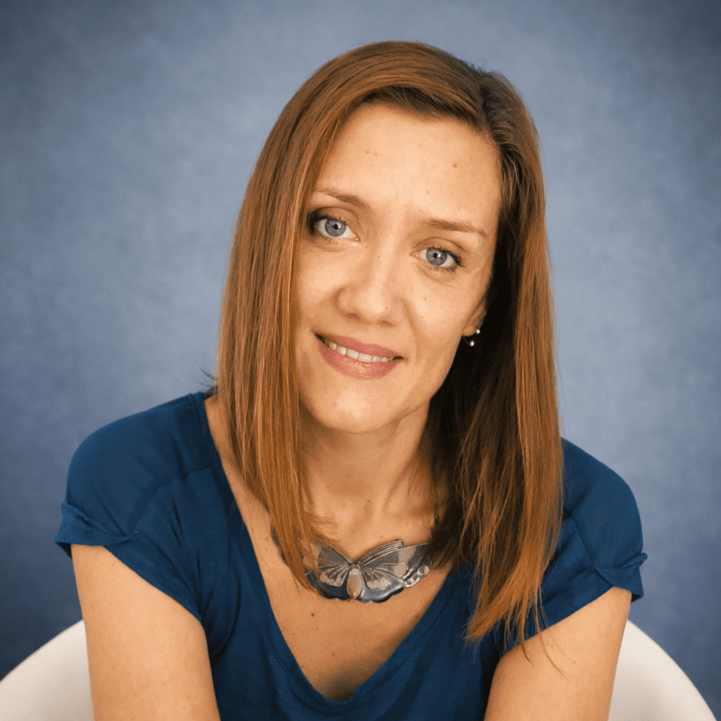 Rebeca Iglesias, psicóloga online especializada en trauma, apego y gestión emocional